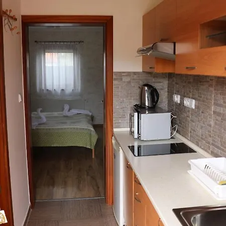 Anesis - Studia Gæstehus 3*